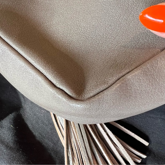 Saint Laurent Lou Crossbody Camera Bag Grey - Picture 6 of 15